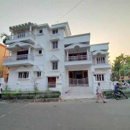 Ashray The Living Entity Hotel Kolkata Exterior photo